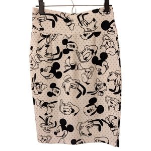 EUC Disney Size Small LuLaRoe Cassie Pencil Skirt